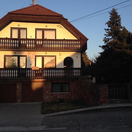 Hotel Ilona Panzió Balatonlelle Exterior foto